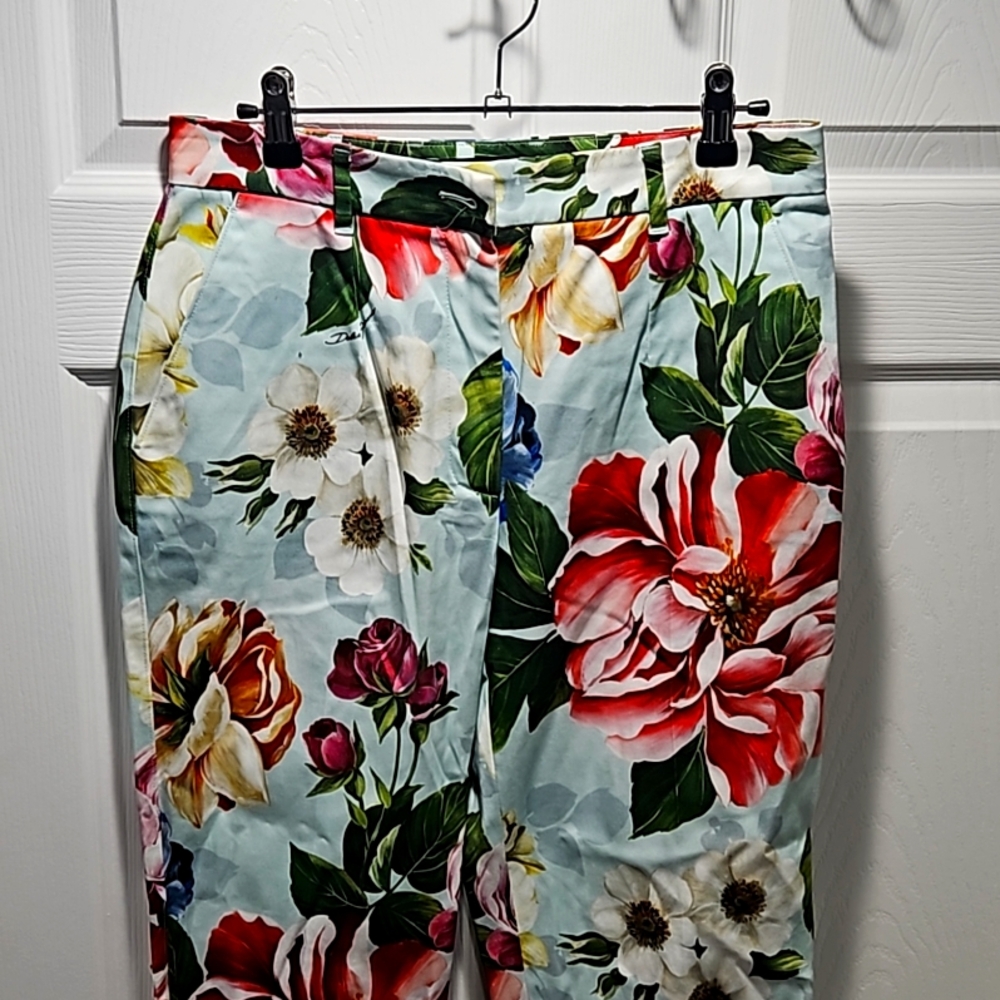 Dolce & Gabbana Cropped Floral-Print Pants